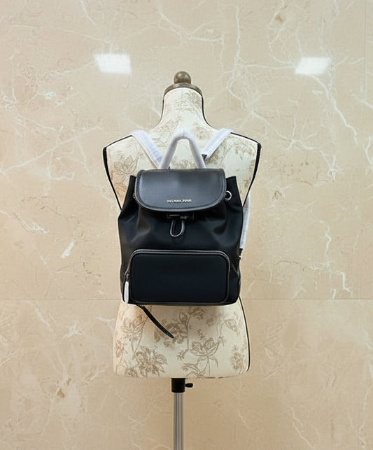 حقيبة ظهر صغيرة من مايكل كورس، مصنوعة من النايلون - أسود