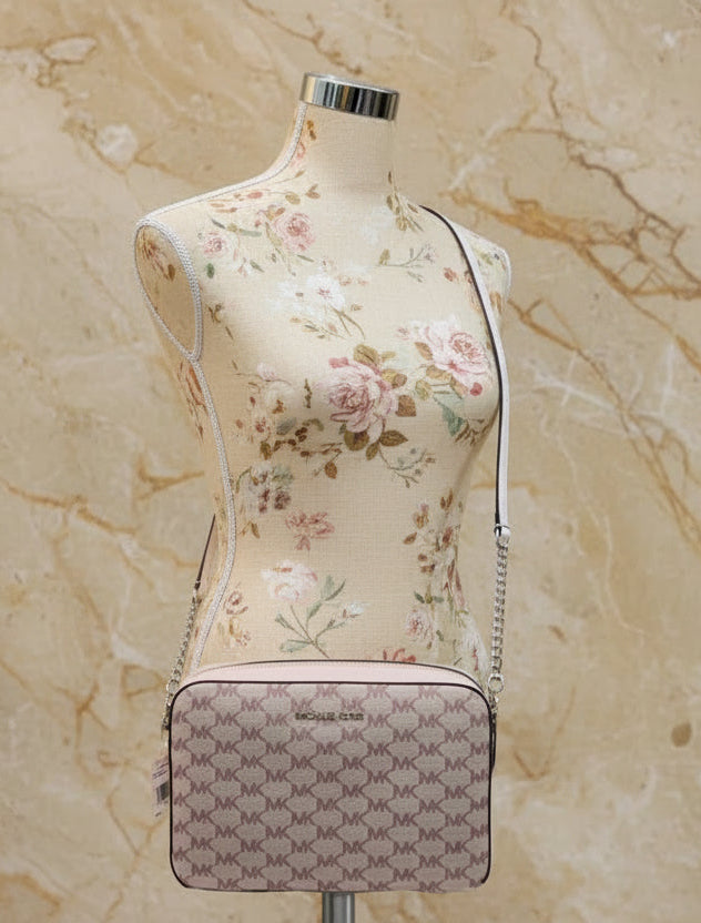 MICHAEL KORS EW JET SET CAMERA BAG