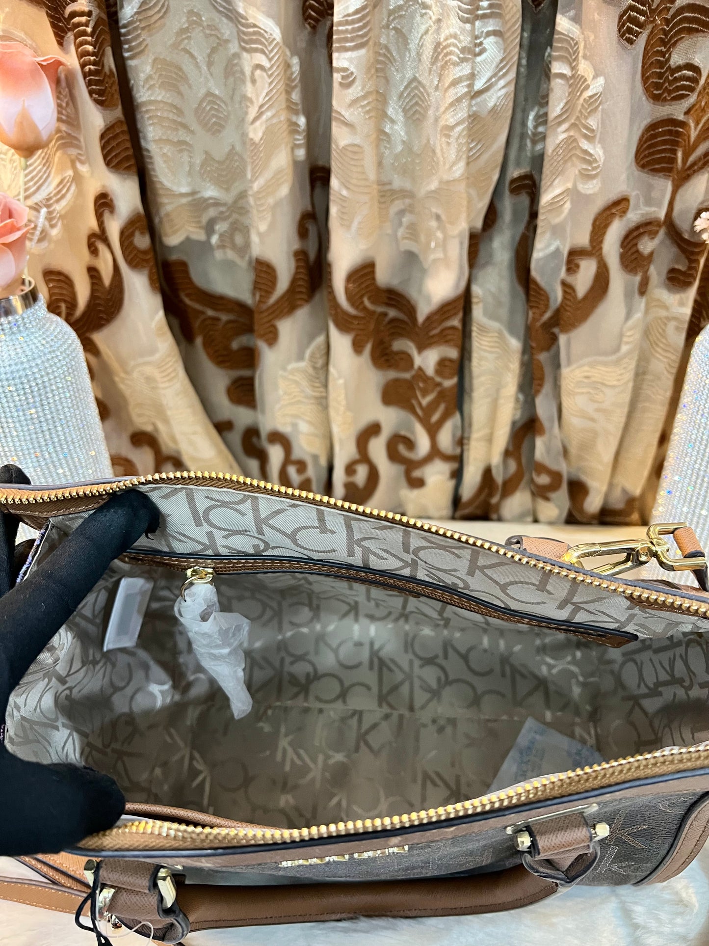 CALVIN KLEIN BUNDLE BAG & LONG WALLET JANAE SATCHEL CROSSBODY BAG IN SIGNATURE BROWN