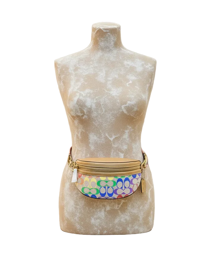 COACH BETHANY WAISTPACK/BELTBAG/BODYBAG - IN RAINBOW SIGNATURE - MISSING PRICE TAG