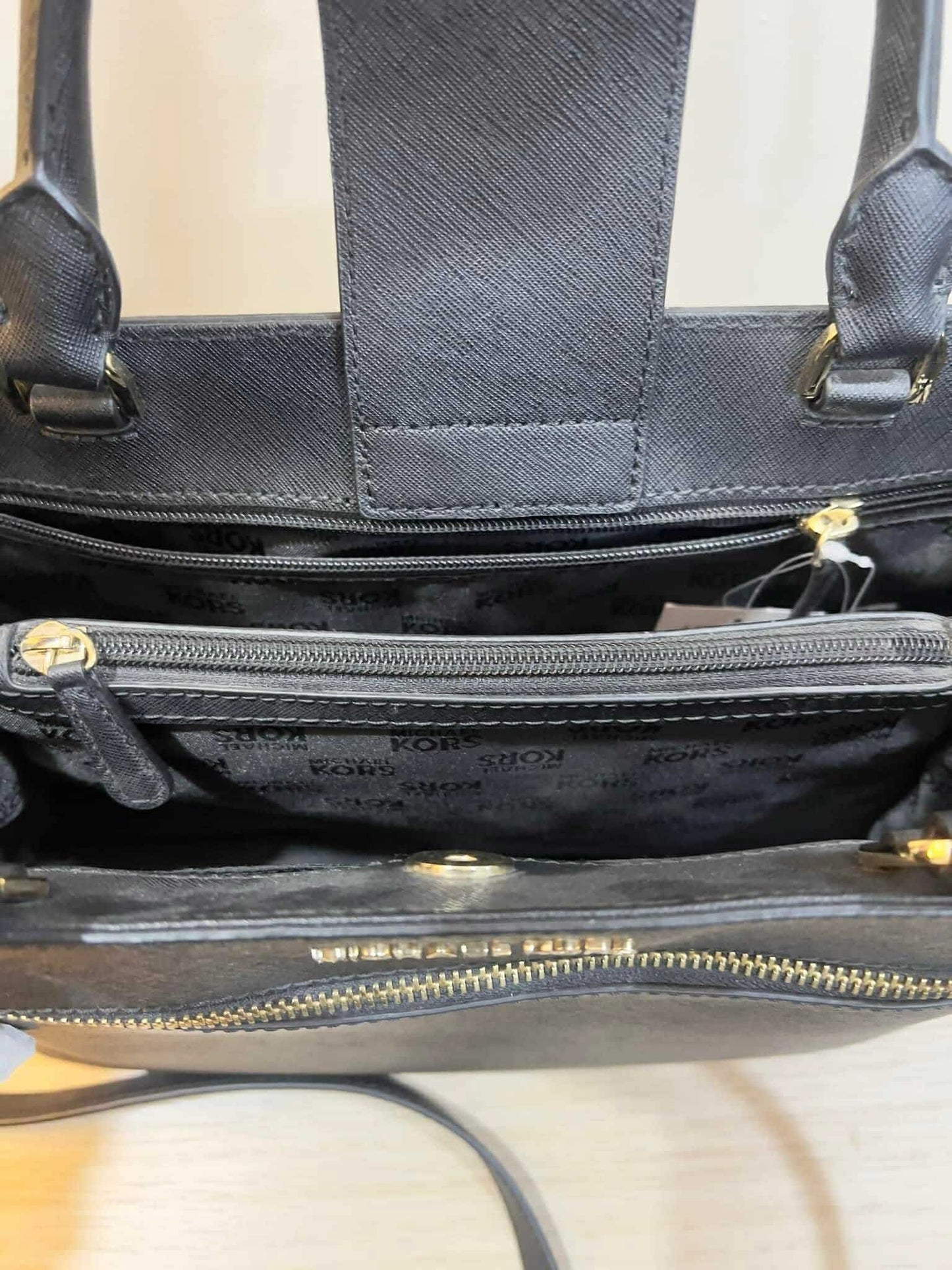 MICHAEL KORS HAILEE LARGE SAFFIANO LEATHER SATCHEL