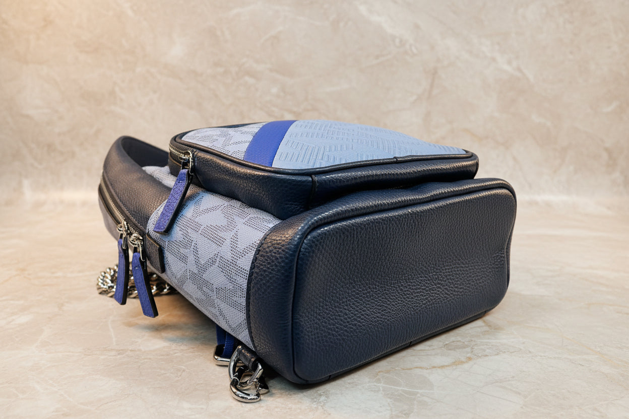 MICHAEL KORS COOPER COMMUTER SLINGPACK CHAMBRAY