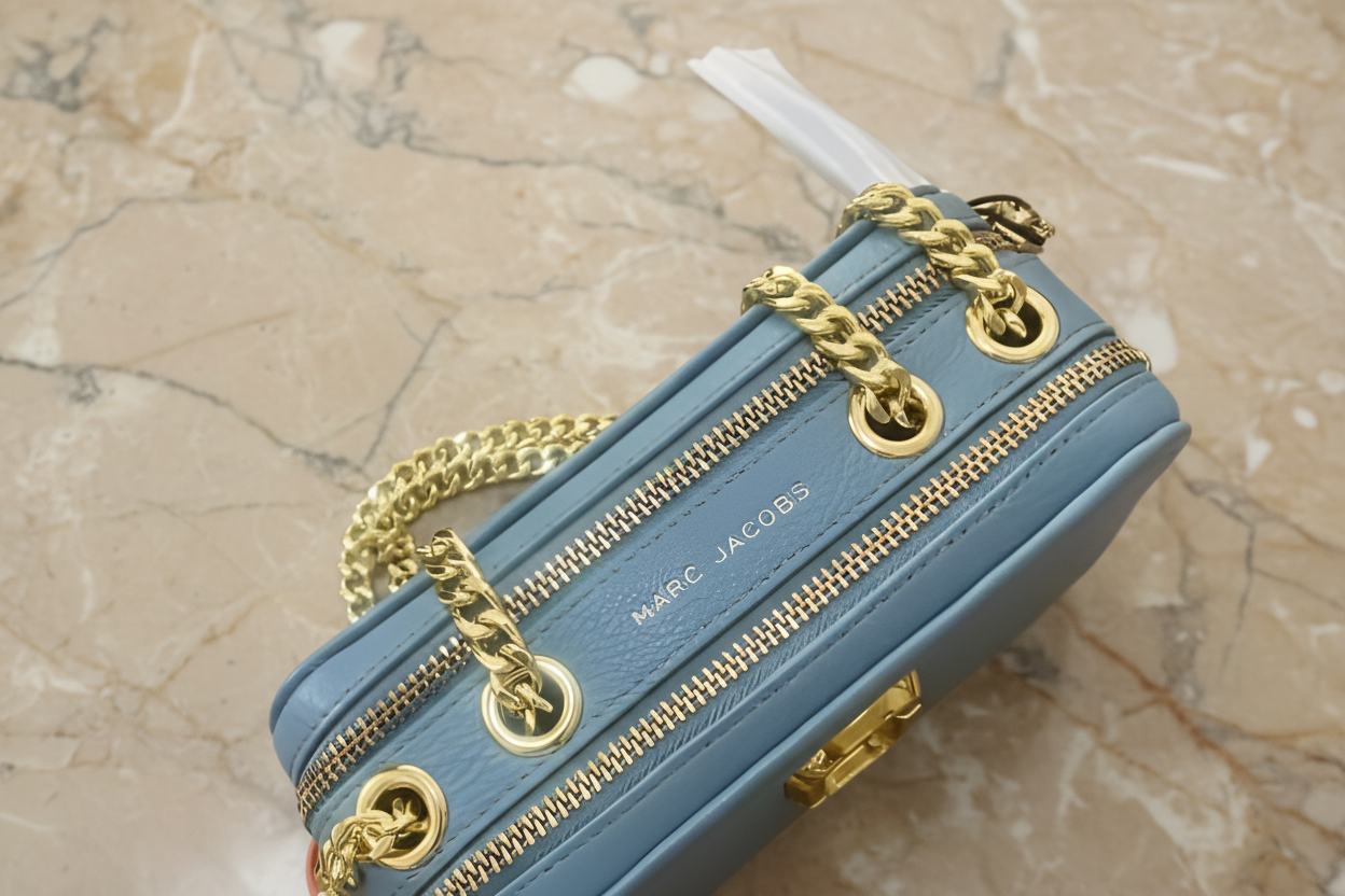 MARC JACOBS GLAM SHOT 21 PEBBLE CALF LEATHER - BLUE