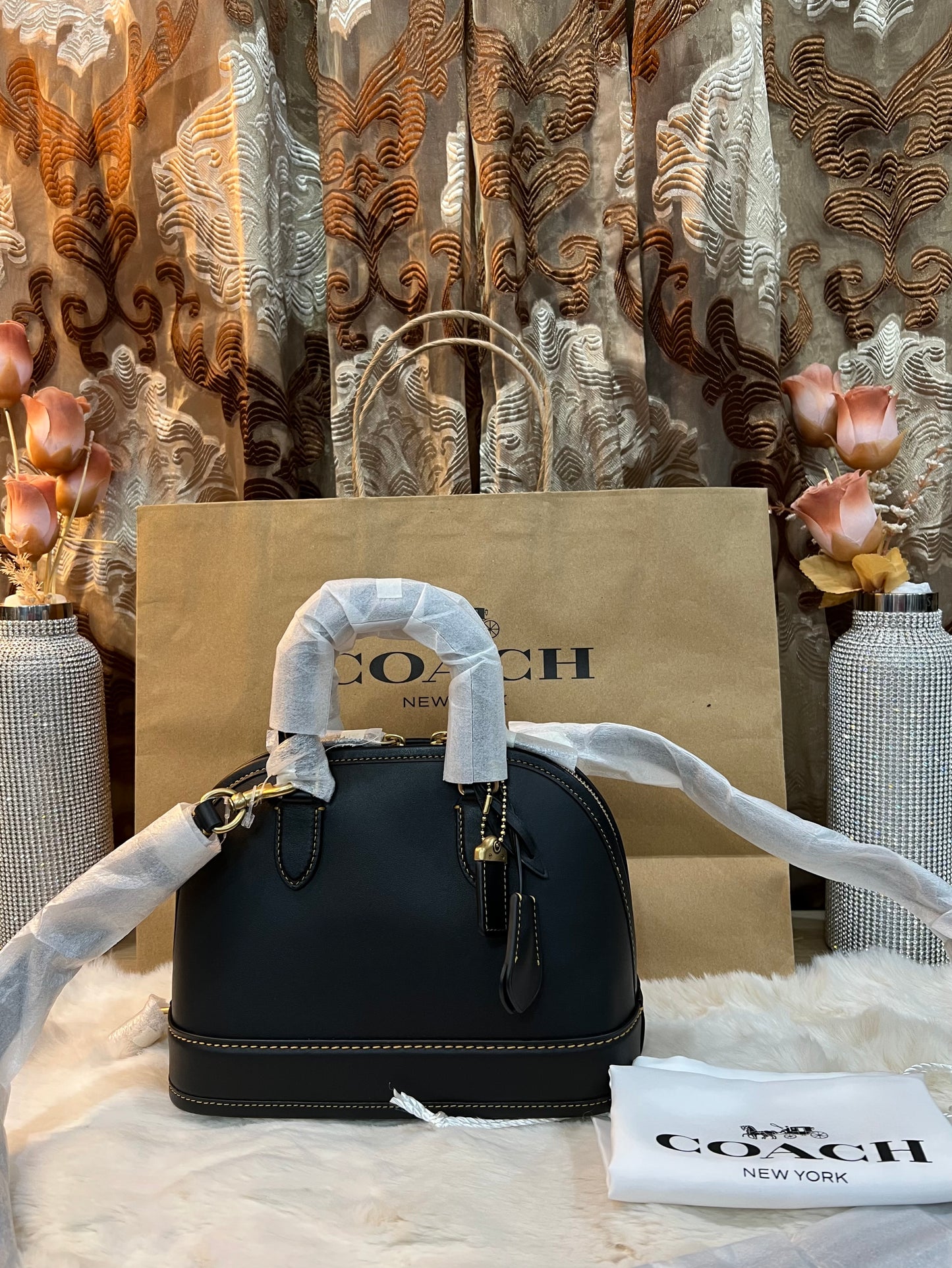 COACH REVEL 24 - GLOVETANNED LEATHER