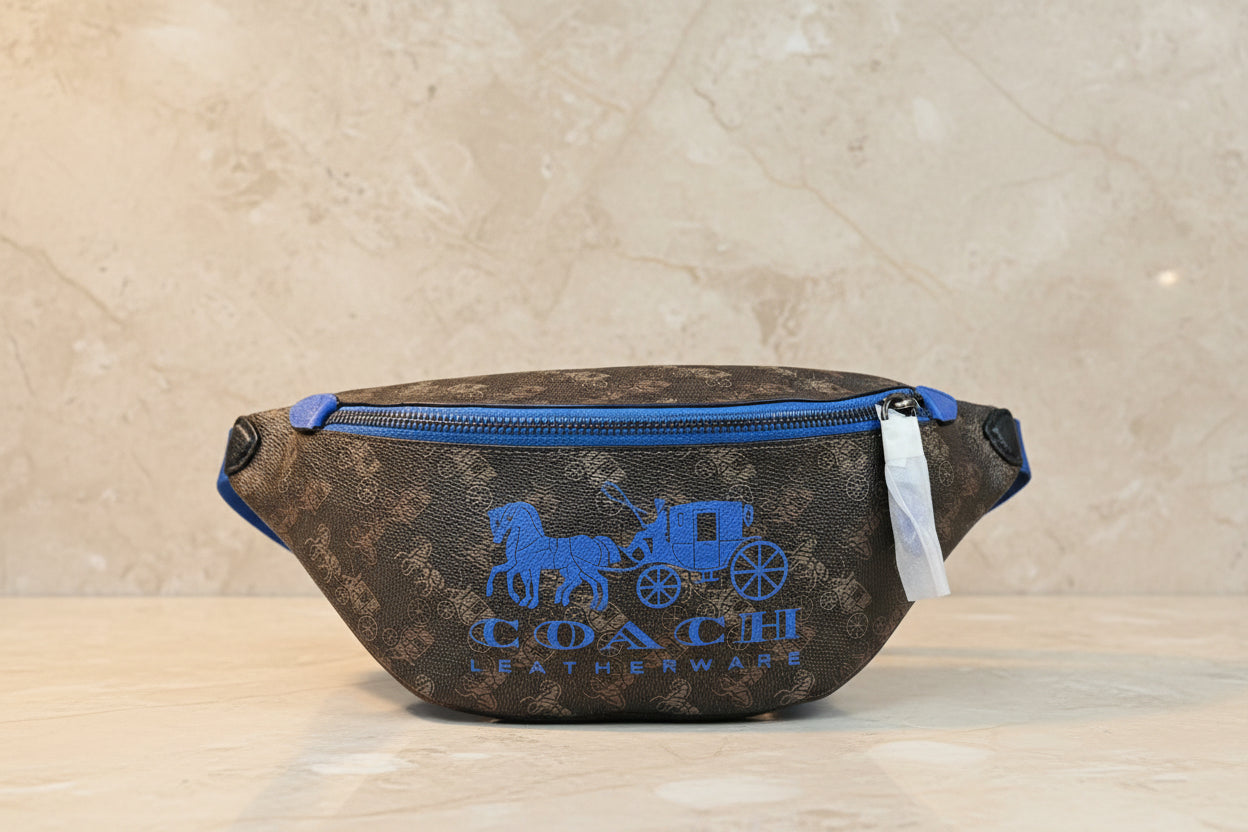 حقيبة خصر/صدر/حقيبة جسم مطبوعة بشعار شركة كوتش تشارتر للخيول والعربات