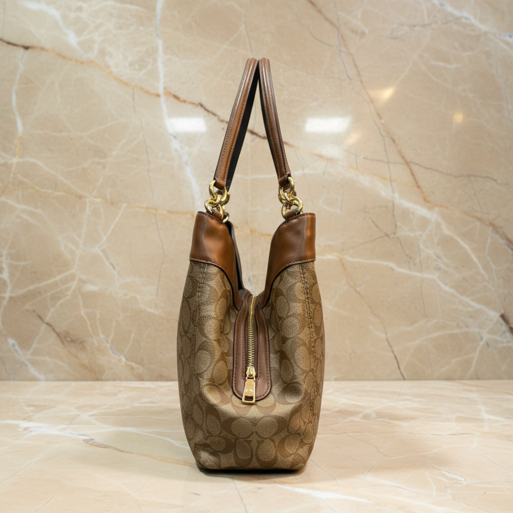 SALE‼️‼️‼️COACH LEXY SHOULDER BAG IN SIGNATURE KHAKI/SADDLE