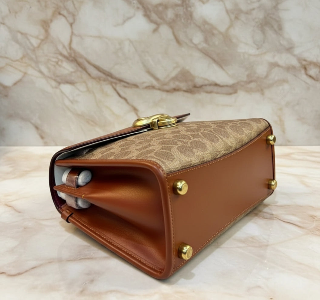 حقيبة كوتش سامي 21 بمقبض علوي - لون بني صدئ مميز