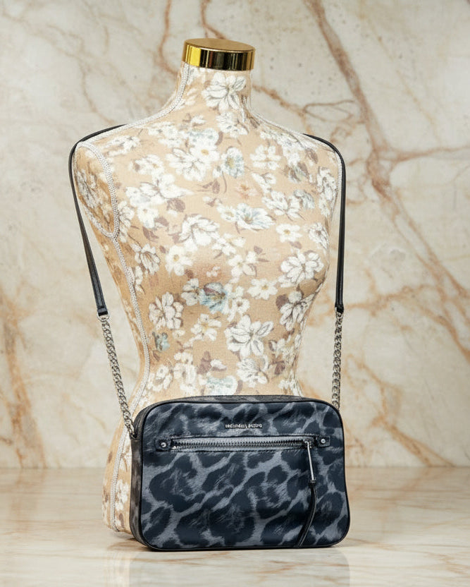 MICHAEL KORS EW JET SET NYLON CHAIN CROSSBODY - BLACK/GREY GUN METAL