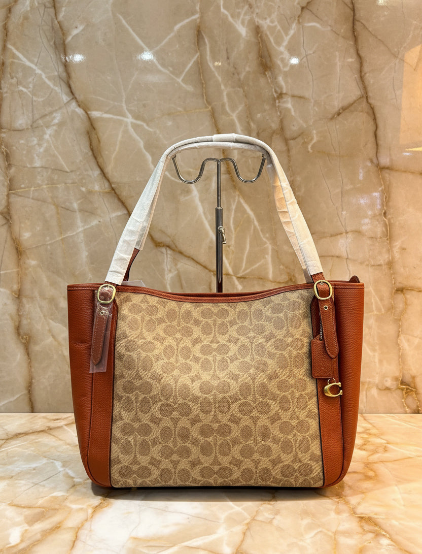 COACH ALANA ZIP TOTE IN SIGNATURE CANVAS - TAN RUST