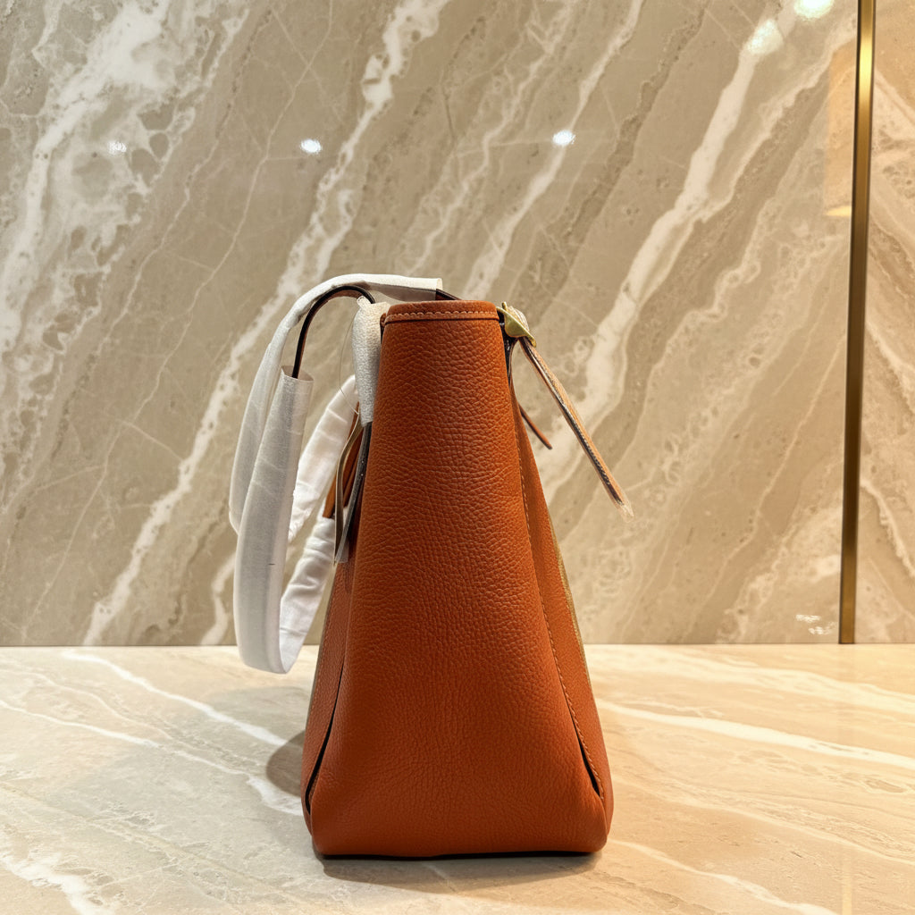 COACH ALANA ZIP TOTE IN SIGNATURE CANVAS - TAN RUST