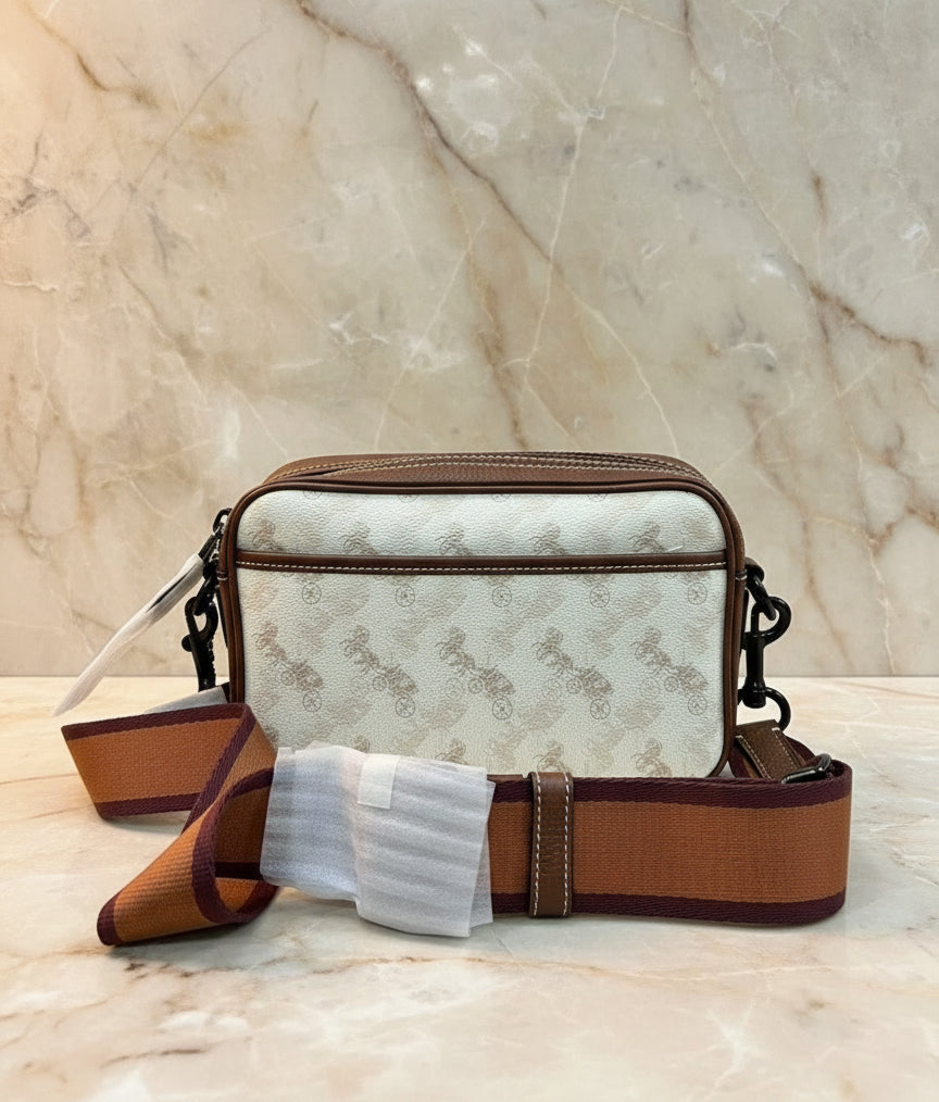 COACH ACADEMY CROSSBODY WITH HORSE & CARRIAGE PRINT