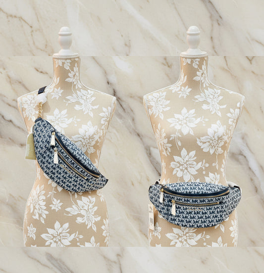 MICHAEL KORS MOTT JACQUARD SIGNATURE WAISTPACK/BELTBAG - NAVY BLUE