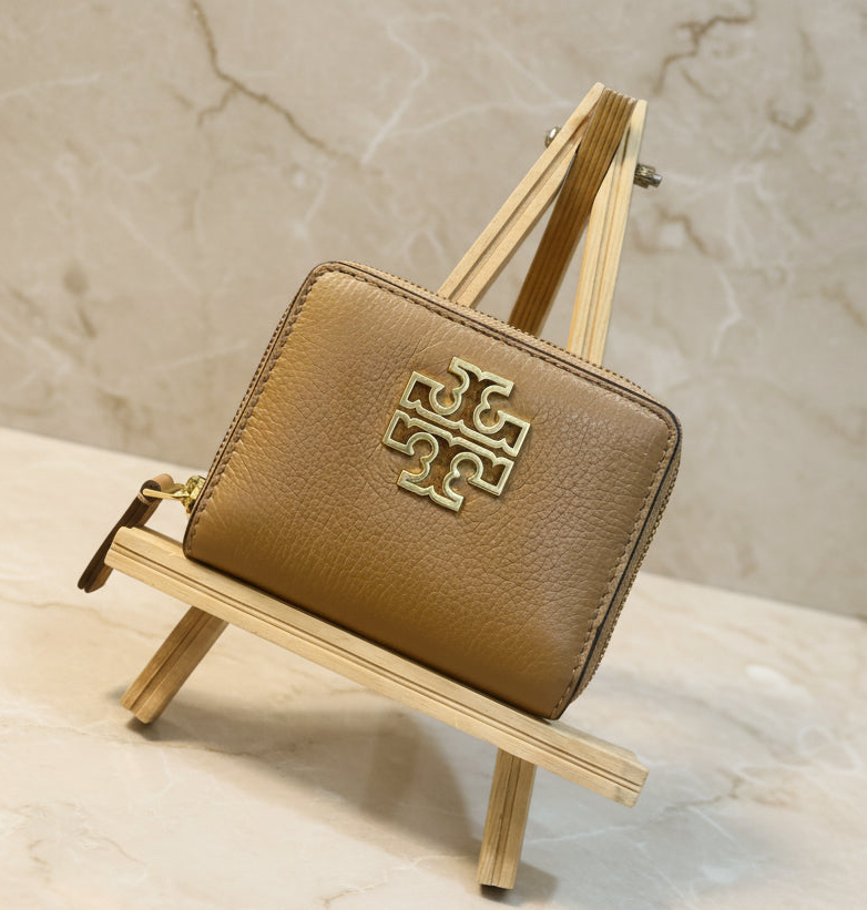 TORY BURCH SMALL BIFOLD WALLET