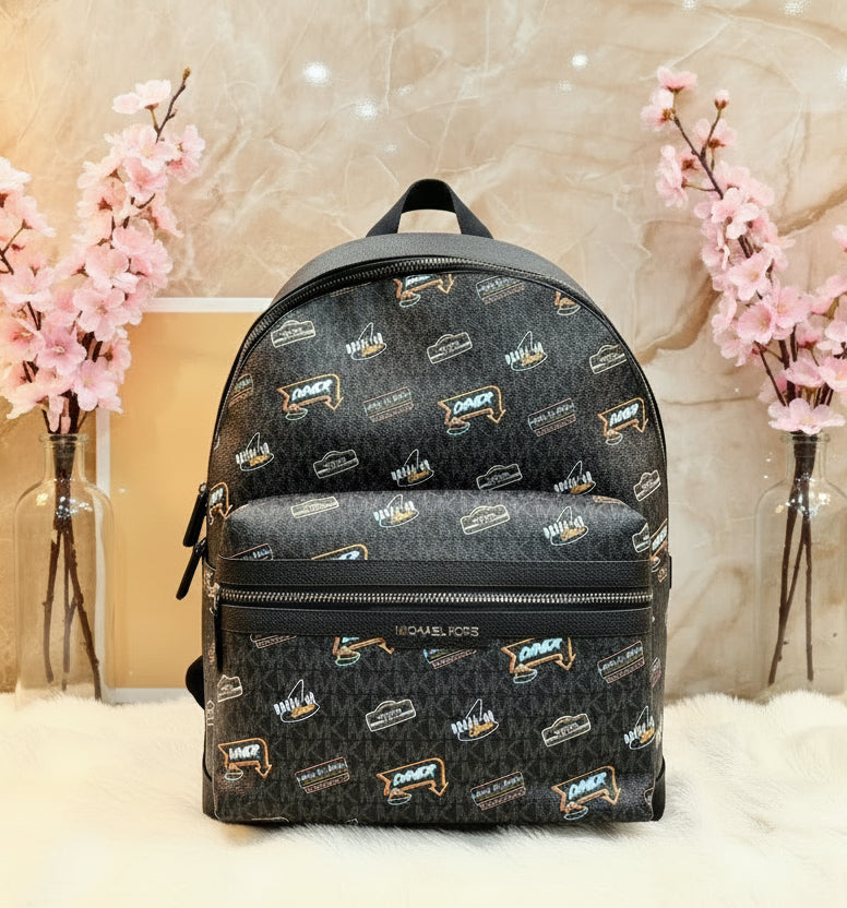 حقيبة ظهر مايكل كورس كوبر مزينة بشعار العلامة التجارية - أسود