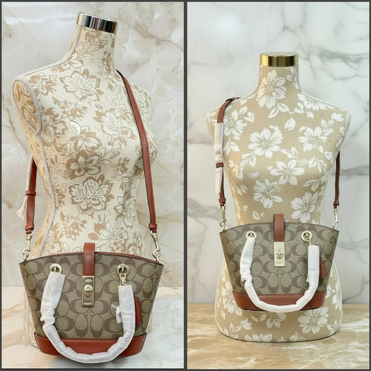 COACH LANE BUCKET IN SIGNATURE CANVAS - KHAKI MULTI