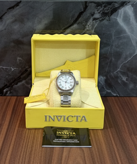 ساعة إنفيكتا - لون فضي، وجه كبير - للجنسين 