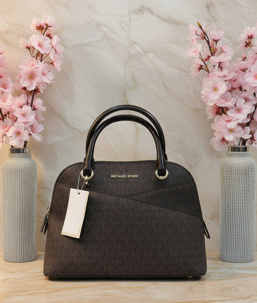 SALE‼️‼️ NO HANG TAG LOGO & MISSING PRICE TAG - MICHAEL KORS CINDY DOME MEDIUM IN SIGNATURE BLACK BROWN