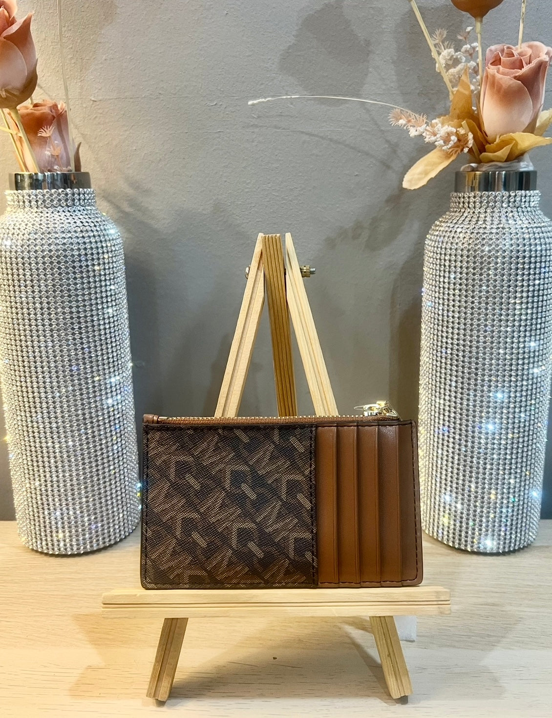 حافظة بطاقات مايكل كورس إمباير سليم