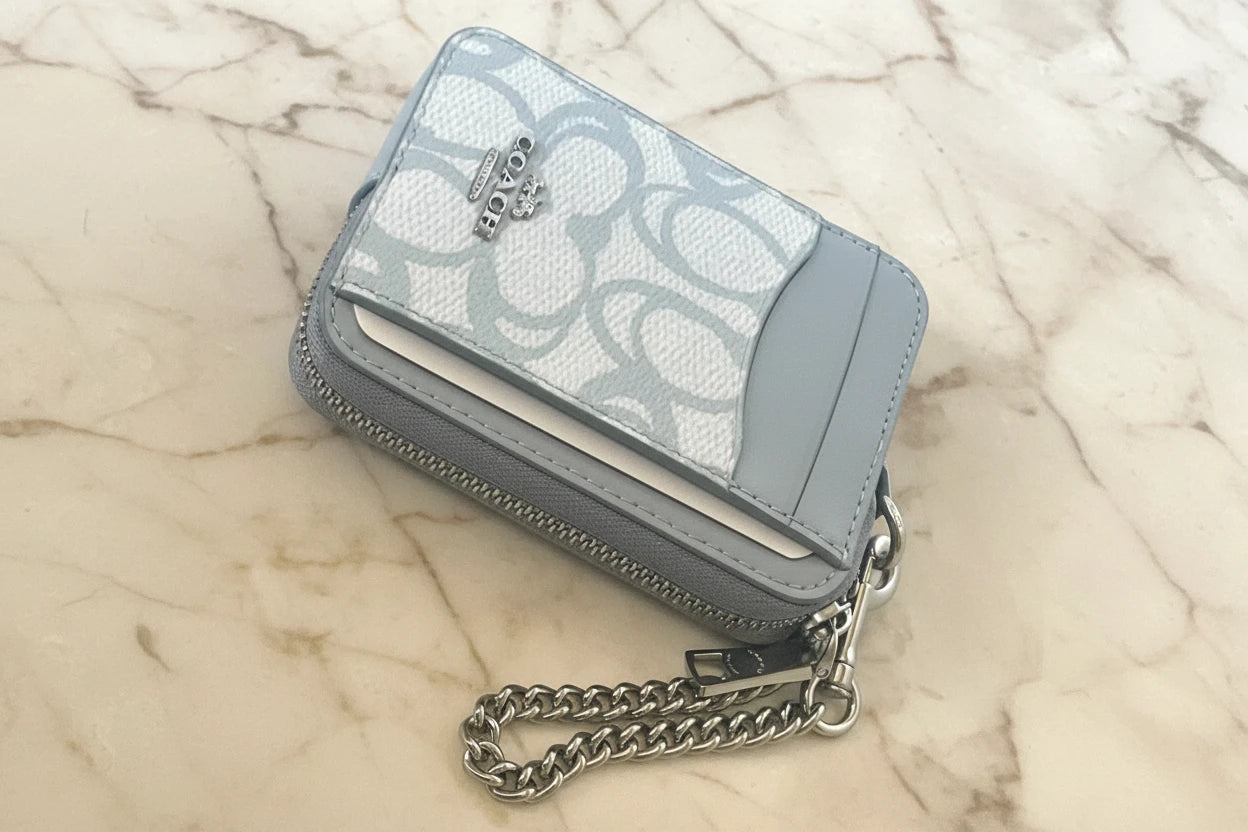 COACH ZIP CARD CASE