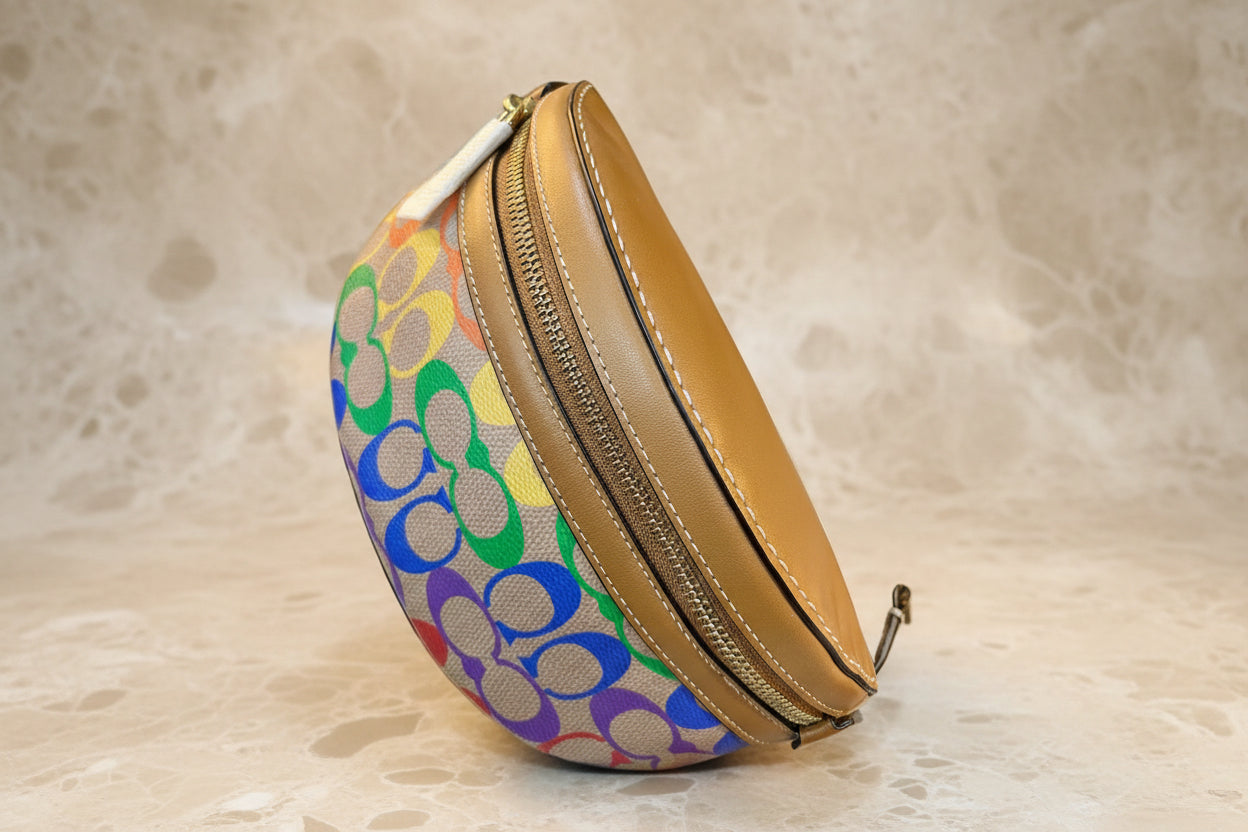 COACH BETHANY WAISTPACK/BELTBAG/BODYBAG - IN RAINBOW SIGNATURE - MISSING PRICE TAG