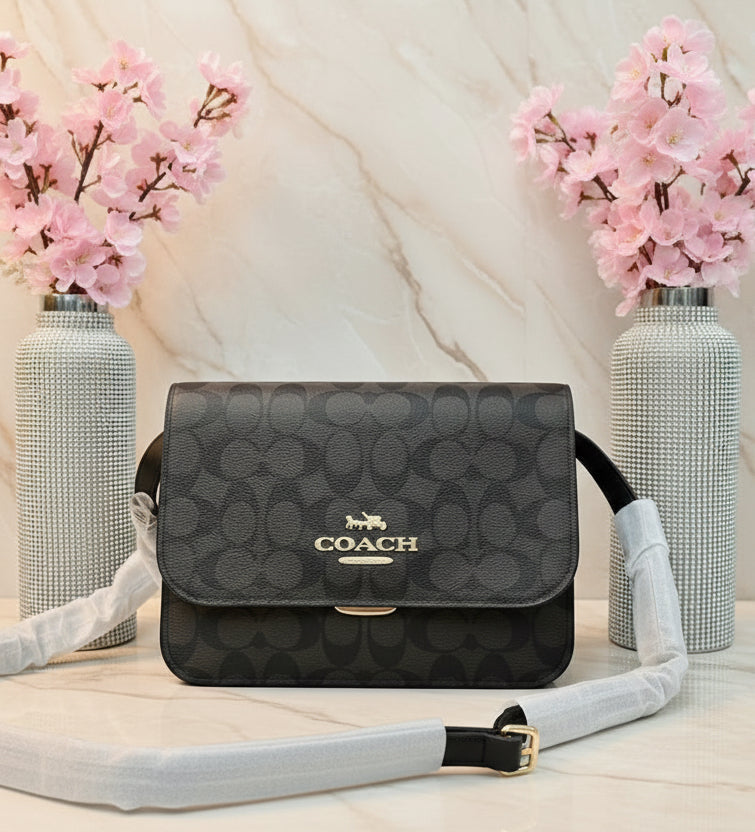 COACH BRYNN FLAP IN SIGNATURE CANVAS BROWN BLACK