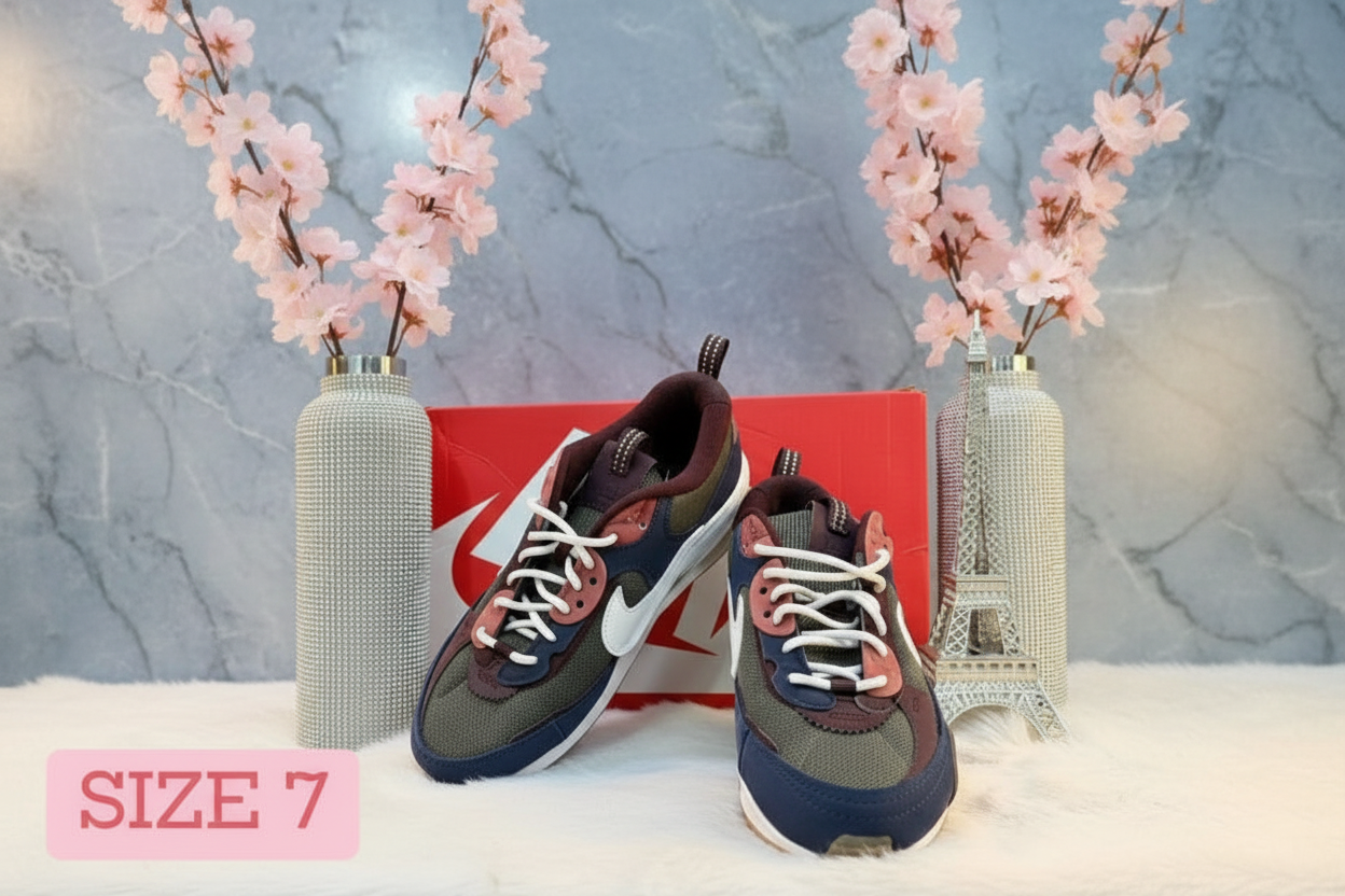 NIKE SHOES