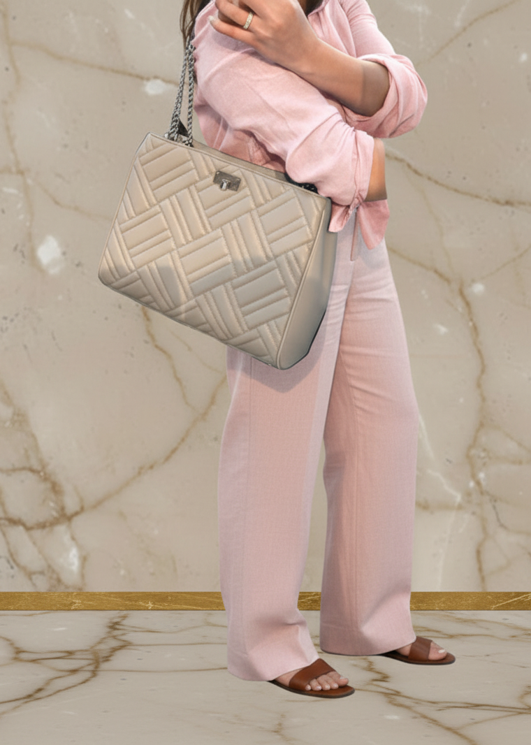 MICHAEL KORS PEYTON QUILTED LARGE CHAIN LINK TOTE CONVERTIBLE - PEARL GRAY