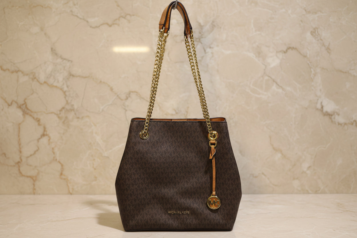 MICHAEL KORS JET SET CHAIN LOGO BROWN - MEDIUM