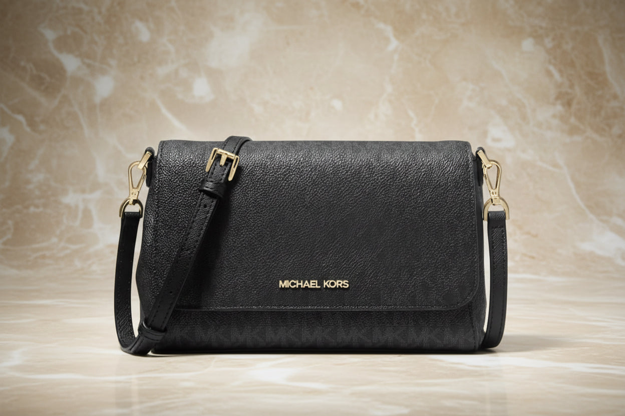 MICHAEL KORS LOGO FLAP CROSSBODY - MONOGRAM BLACK COLOR