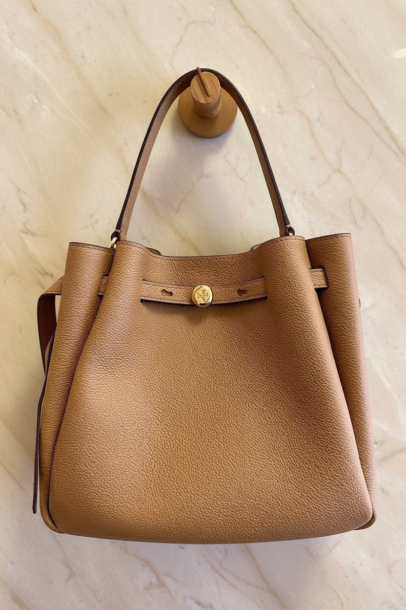 SALE!!! WITH CREASE IN FRONT DUE TO CARGO HANDLING - TORY BURCH SMALL ROMY BUCKET - BROWN
