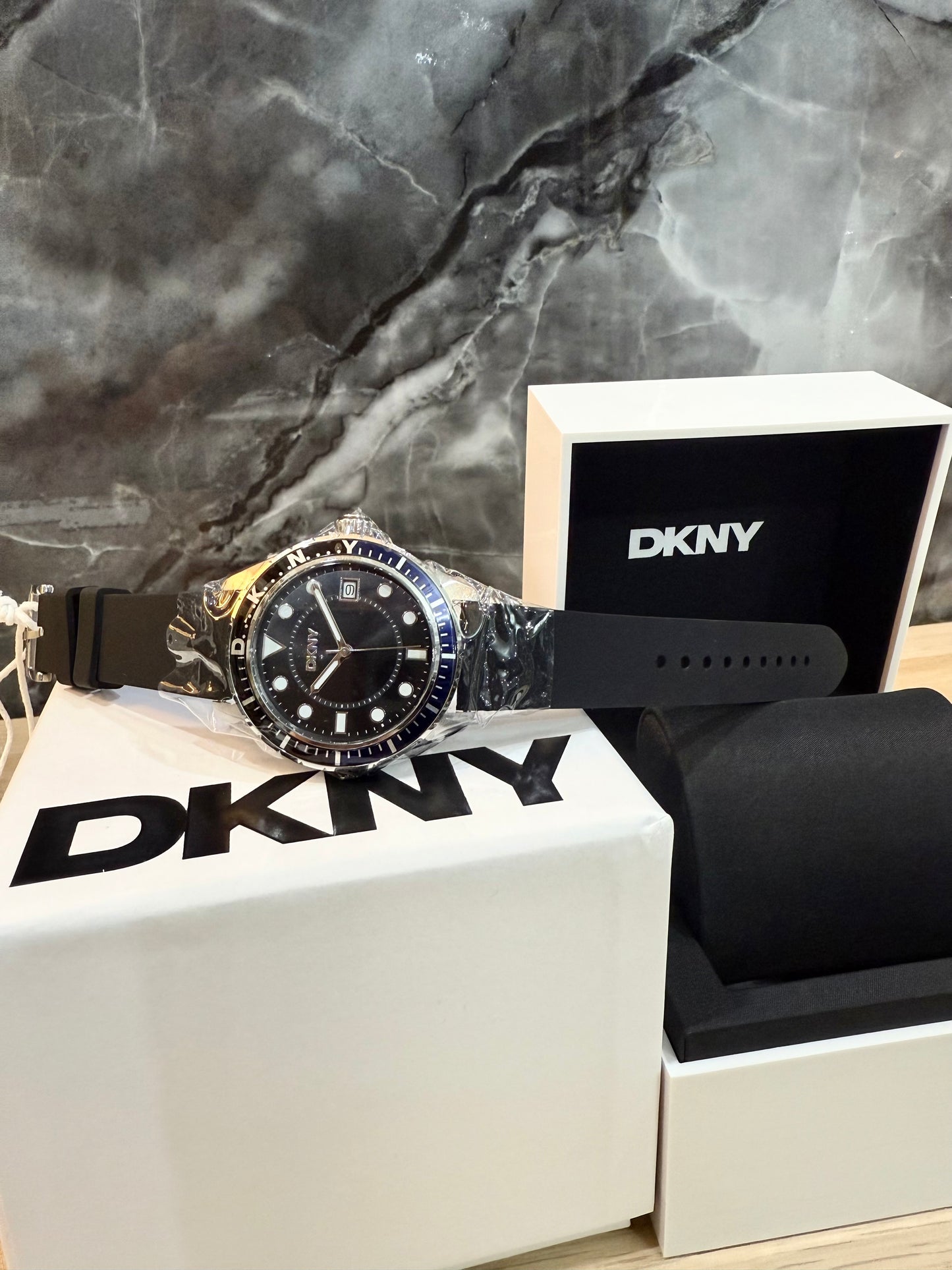 DKNY SPORTS WATCH FOR MEN