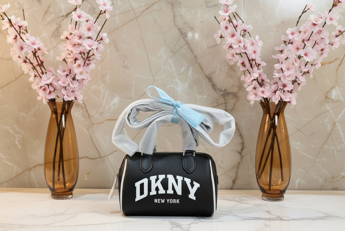 DKNY NELL SATCHEL - MINI - BLACK/MARSMALLOW
