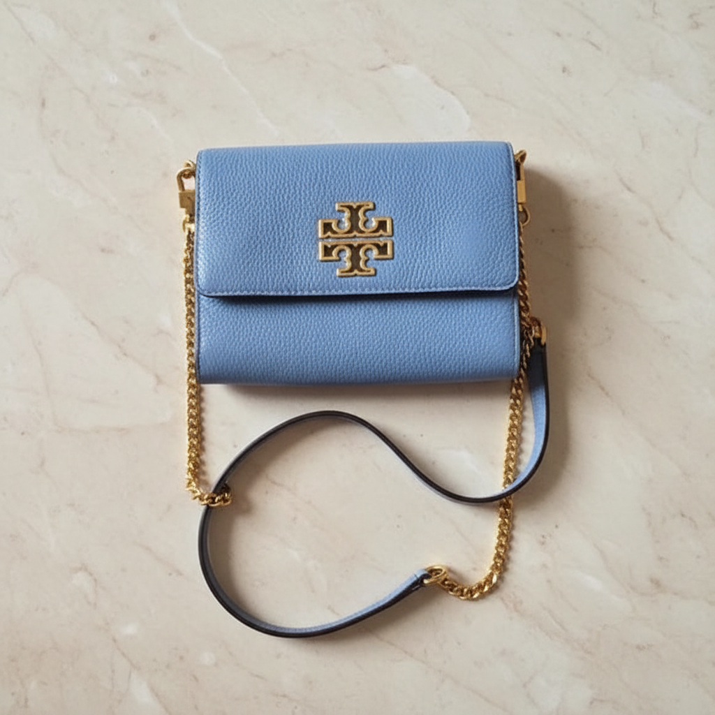 TORY BURCH BRITTEN CONVERTIBLE FLAP CLUTCH / CROSSBODY