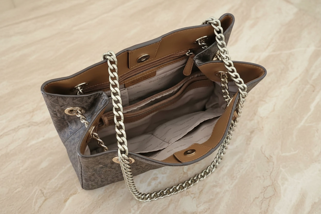 MICHAEL KORS JET SET CHAIN LOGO BROWN - MEDIUM