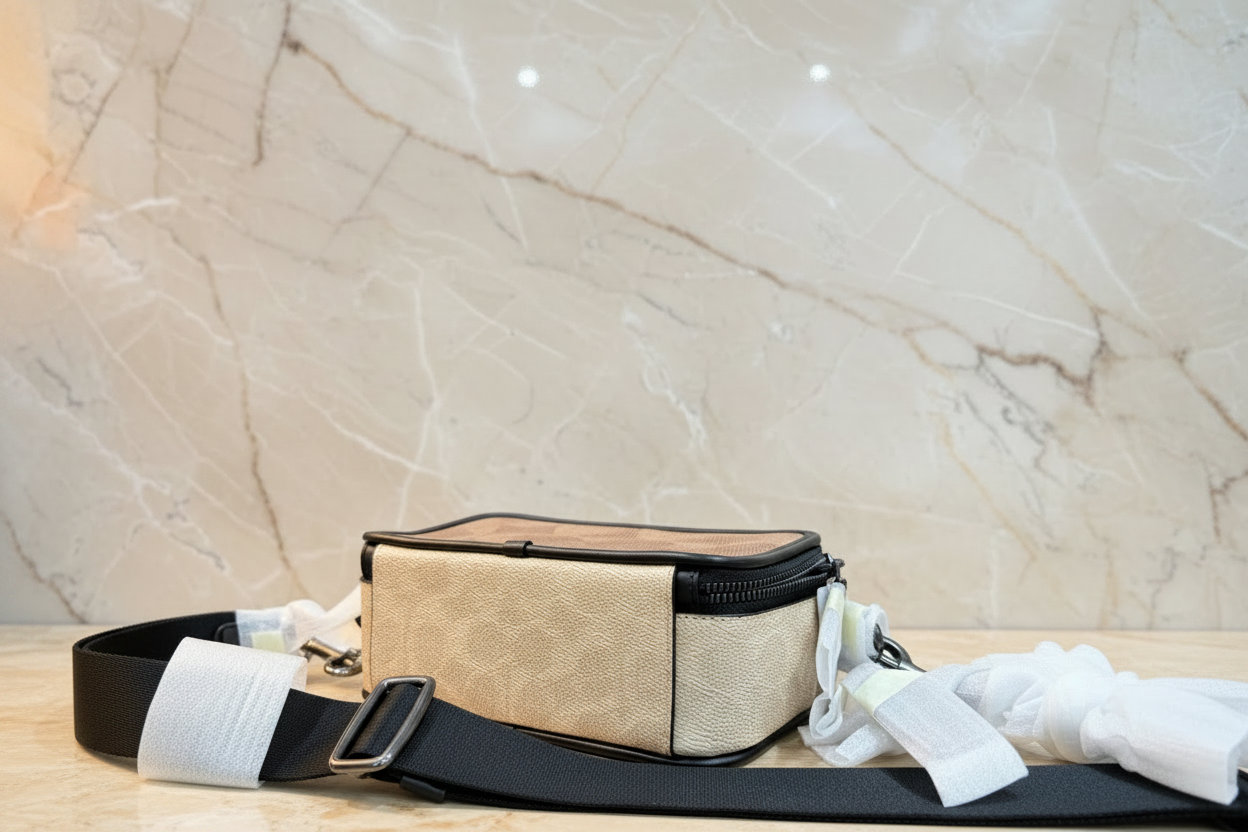 COACH WYATT CAMERA BAG - MULTI COLOR BLOCKED SAND/TAN