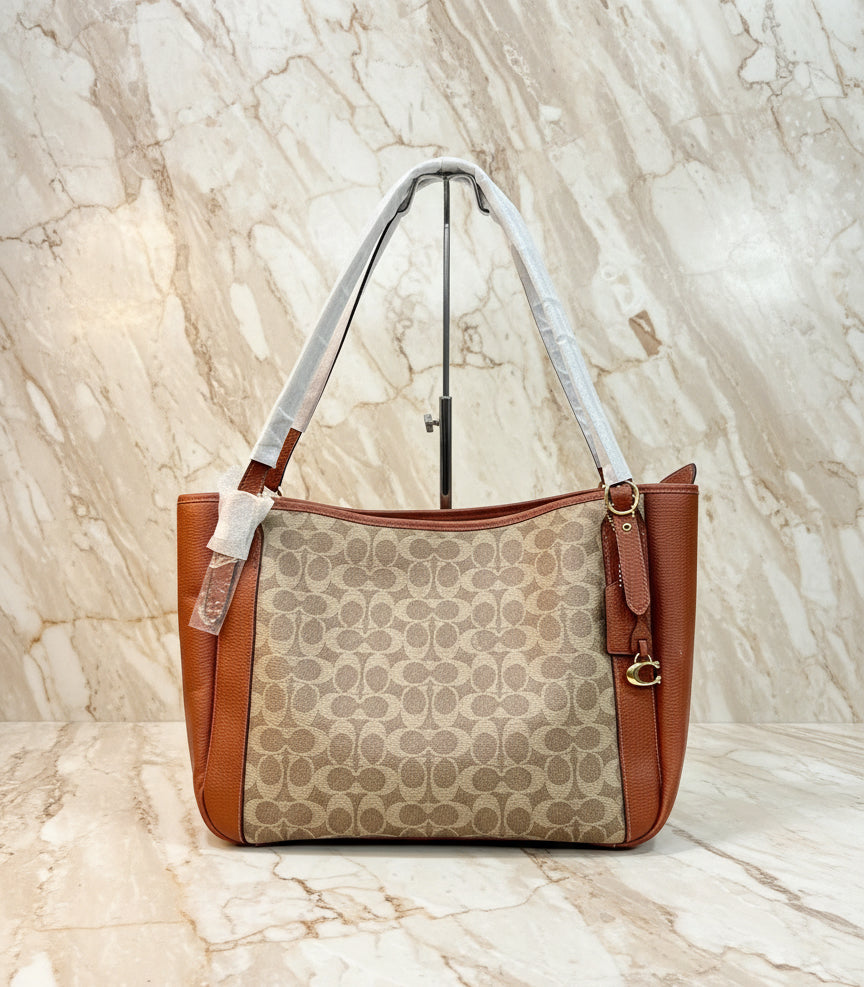 COACH ALANA ZIP TOTE IN SIGNATURE CANVAS - TAN RUST