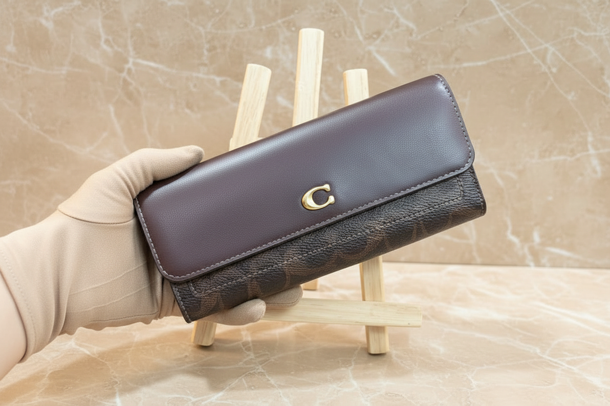 SALE‼️COACH MILA LONG SLIM FLAP WALLET ( FR. BOUTIQUE STORE - DISPLAY ITEM )