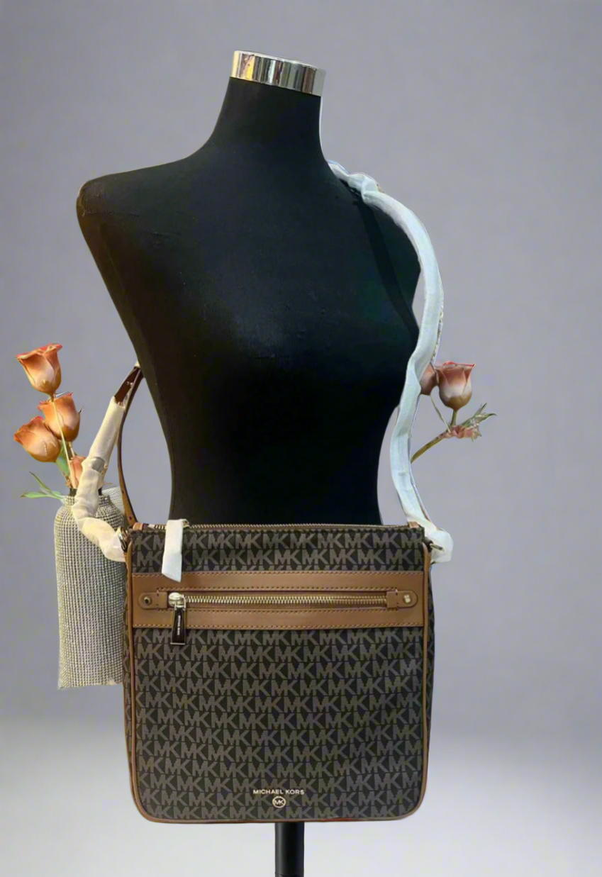 MICHAEL KORS CHARM NORTH/SOUTH CROSSBODY