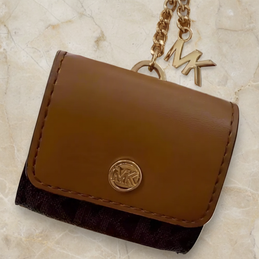 MICHAEL KORS AIRPOD CASE