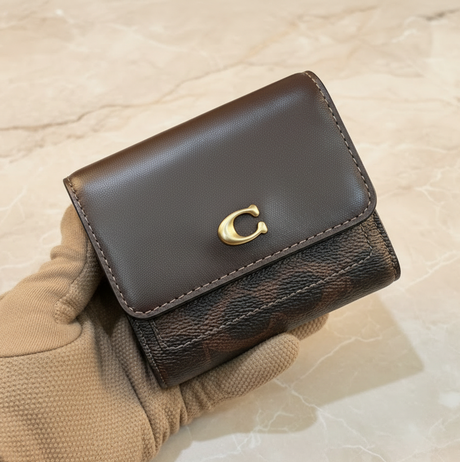 COACH MILA SMALL TRIFOLD WALLET - MAPLE COLOR SIGNATURE