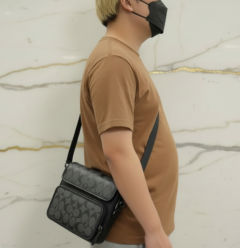 COACH SULLIVAN FLAP CROSSBODY - SIGNATURE CANVAS/CHARCOAL BLACK