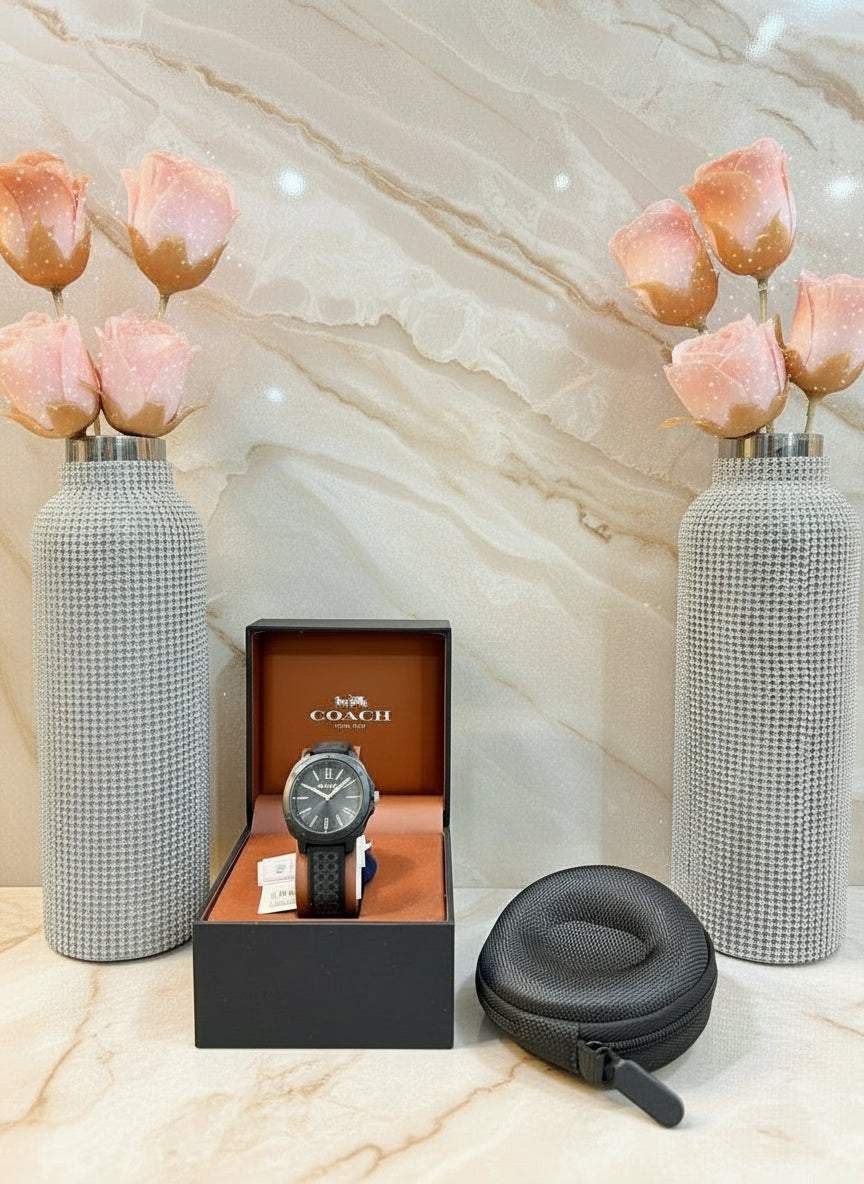 ساعة كوتش كيت التناظرية للنساء