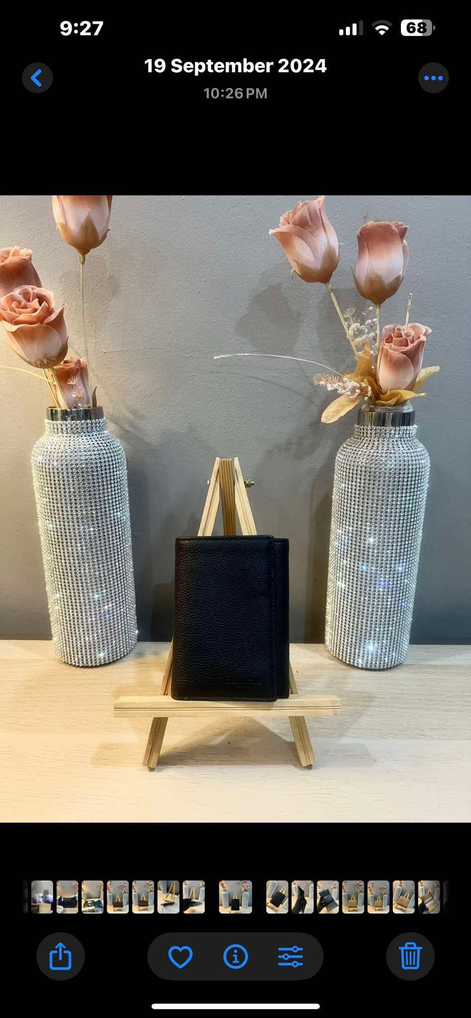 محفظة كوتش ثلاثية الطي