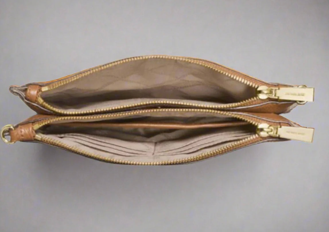 MICHAEL KORS DOUBLE ZIP GUSSET CROSSBODY - MONOBROWN/BROWN