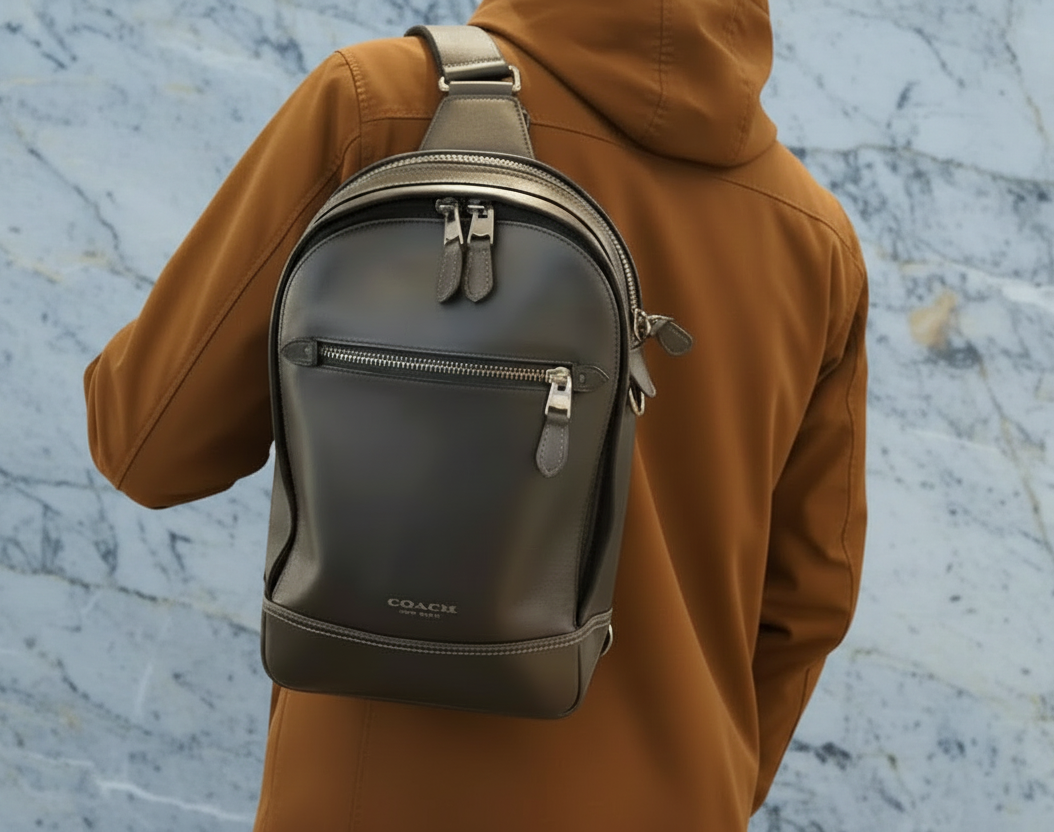 COACH GRAHAM SLINGPACK - BLACK LEATHER