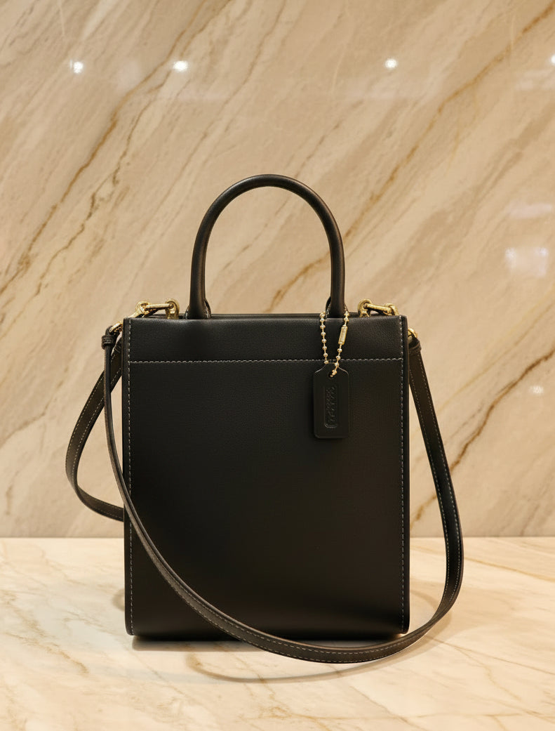 COACH CASHIN MINI TOTE - BLACK ( BOUTIQUE STORE )