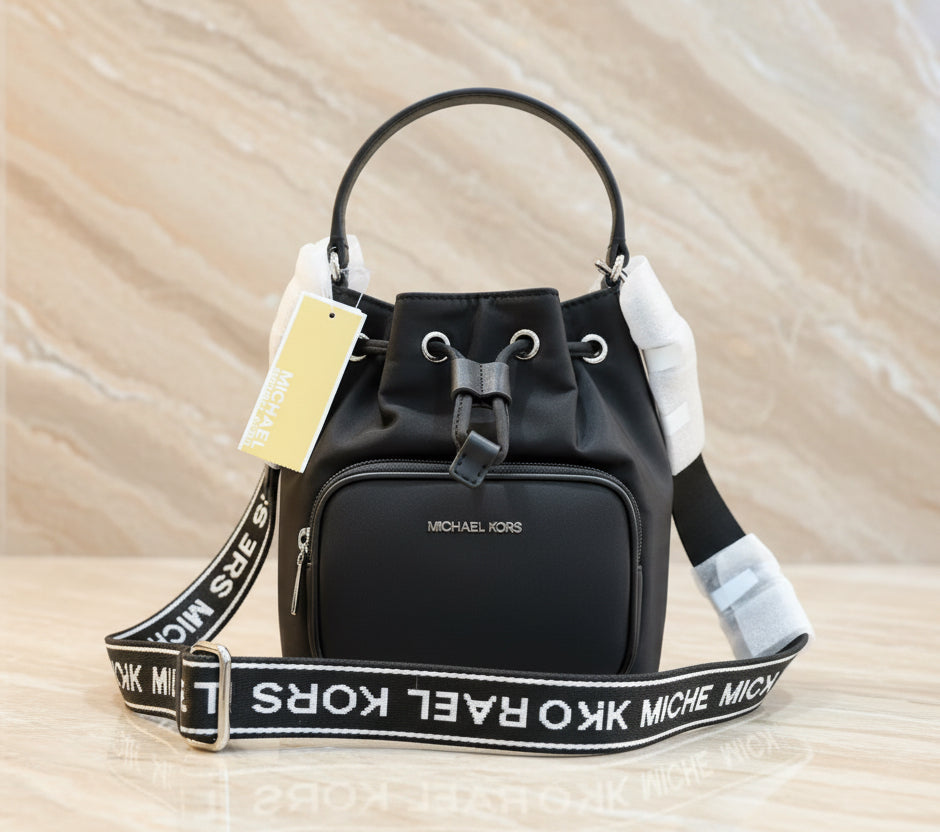 MICHAEL KORS KHAI BUCKET - SMALL