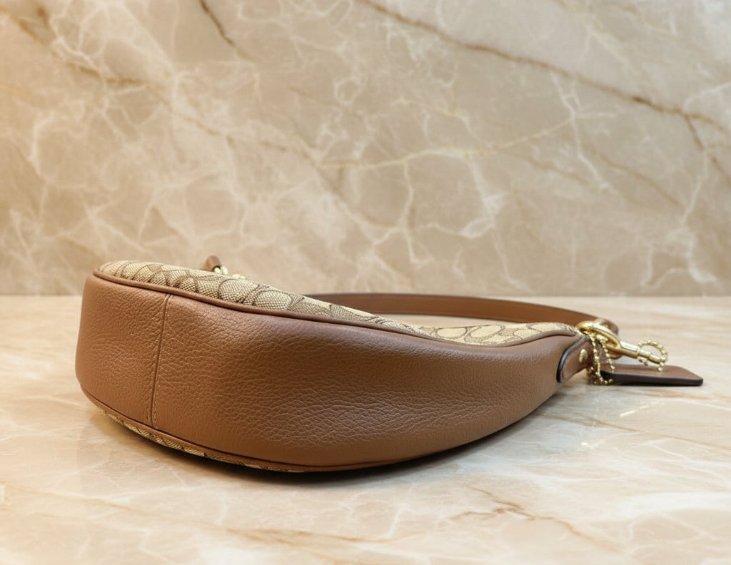COACH ARIA SHOULDER BAG/CROSSBODY BAG IN SIGNATURE JACQUARD KHAKI