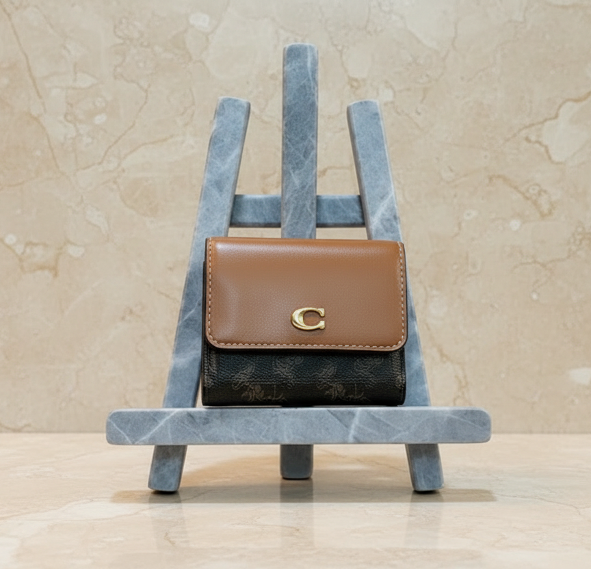 COACH MILA SMALL TRIFOLD WALLET - MISSING TAG - SIGNATURE HORSE & CARRIAGE PRINT