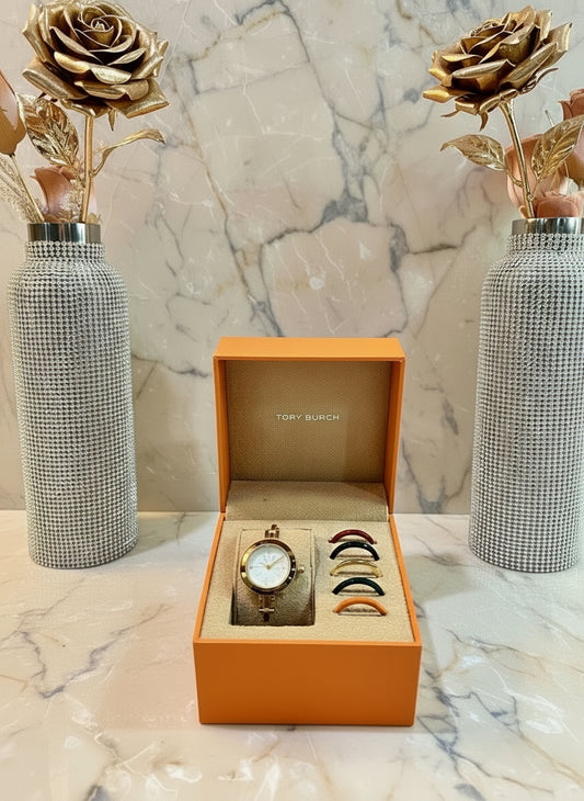 ساعة توري بورش الصغيرة ذات الأزرار القابلة للتبديل